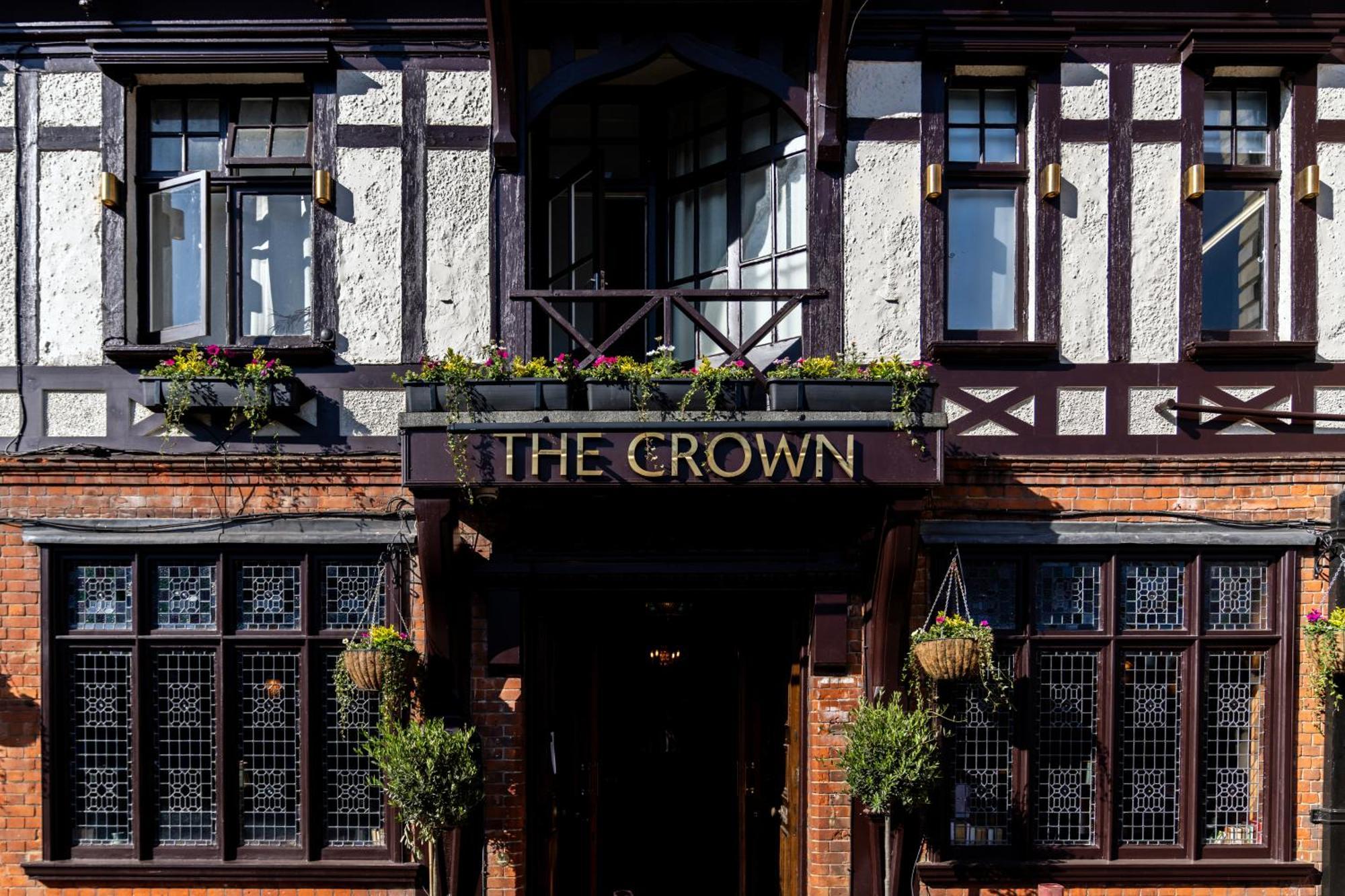 Crown Hotel Chertsey Esterno foto