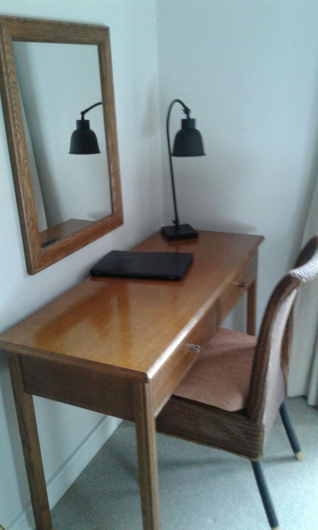Crown Hotel Chertsey Esterno foto